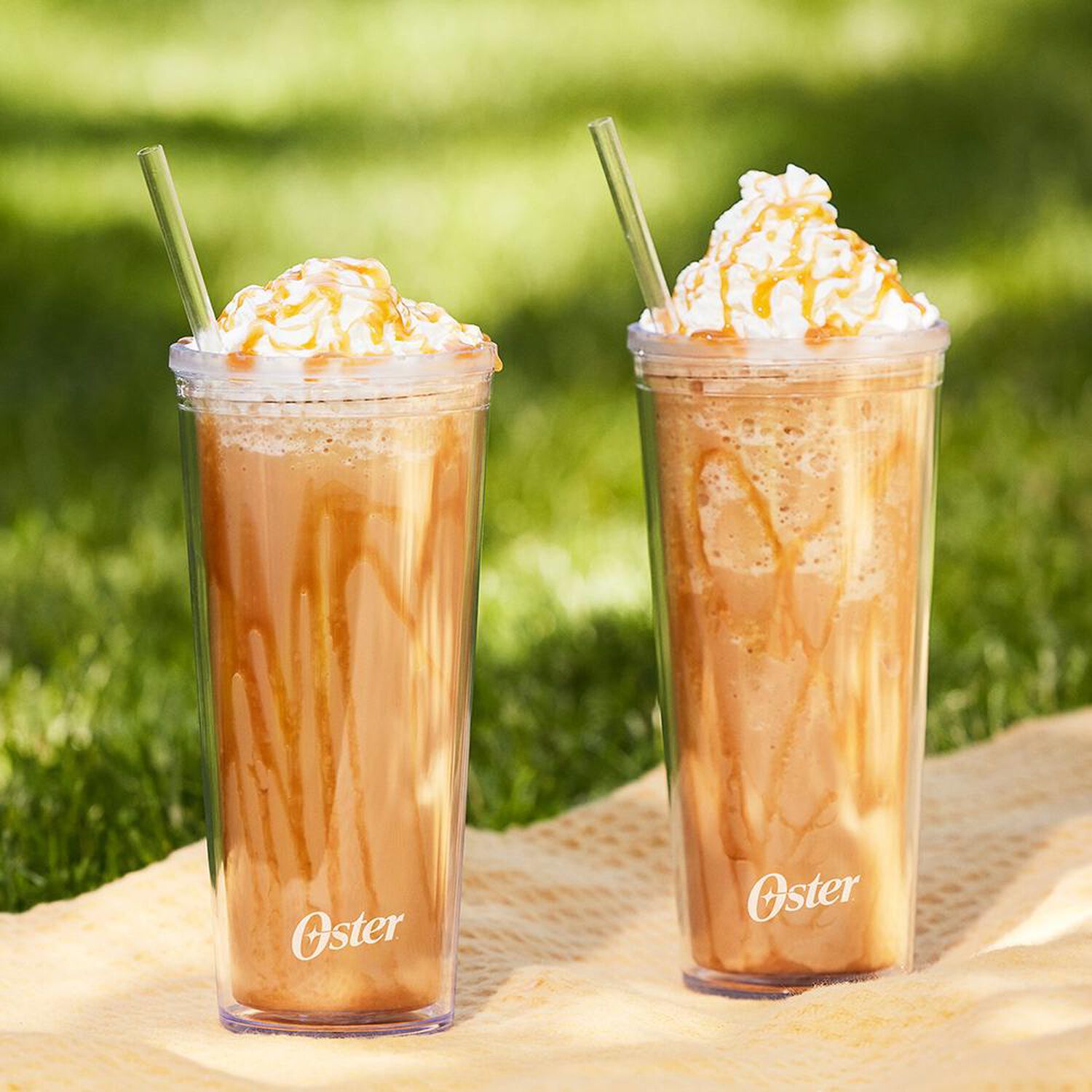 Cafetera Frapp&eacute; Oster con Licuadora BVSTDC03B image number 14.0