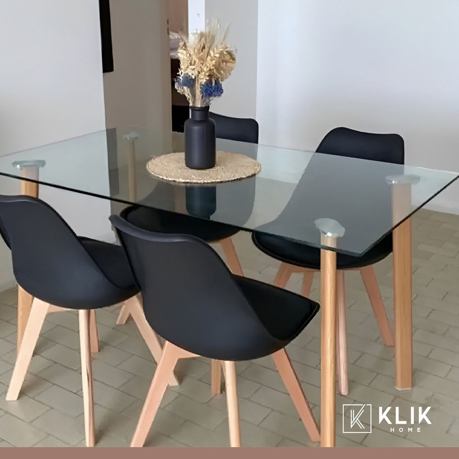 Comedor Mesa De Vidrio N&oacute;rdica 140x90 Cm + 4 Sillas Tulip Negras image number 7.0
