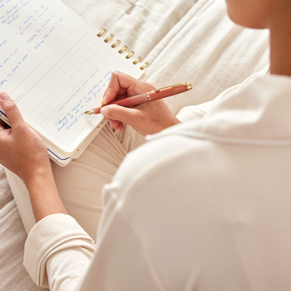 Parker Im Writing Rituals Pluma Estilográfica Acabado Naranja Degradado Y Adornos Dorados image number 7.0