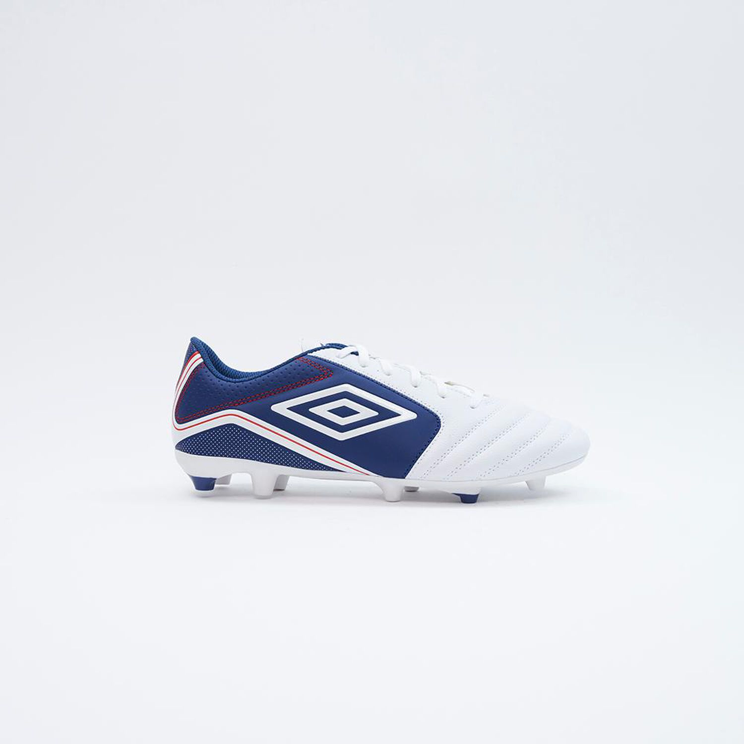 Zapato De F&uacute;tbol Hombre Umbro Classico Blanco image number 1.0