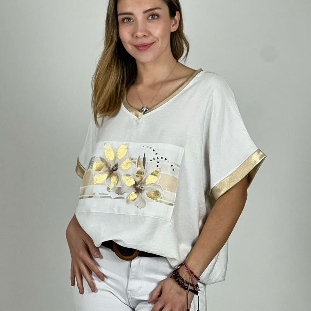 Polera Italiana Diseño Camelias Doradas image number 1.0