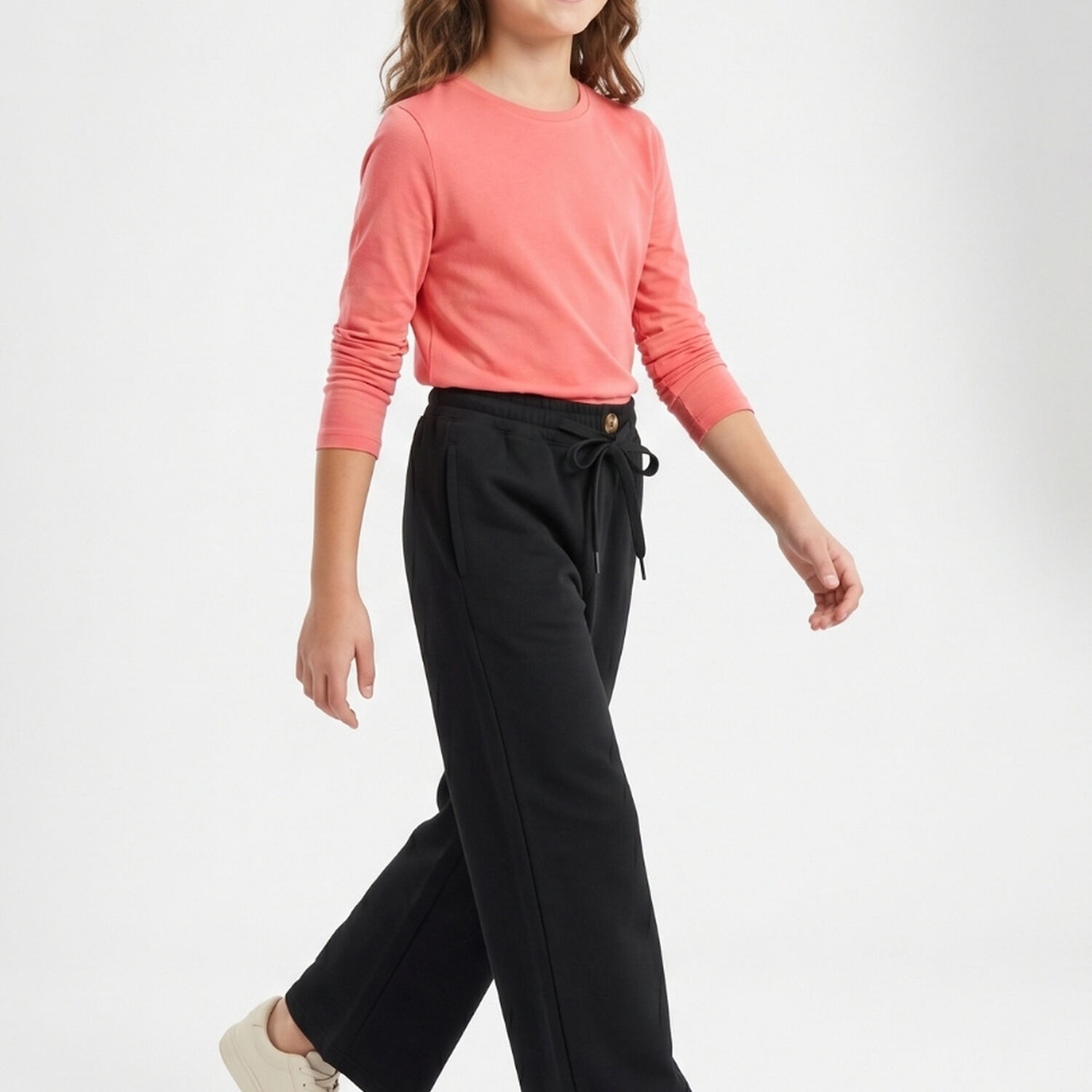 Pantalon Ancho Ni&ntilde;a Palazzo Holgado Con Cintura Elastica image number 1.0