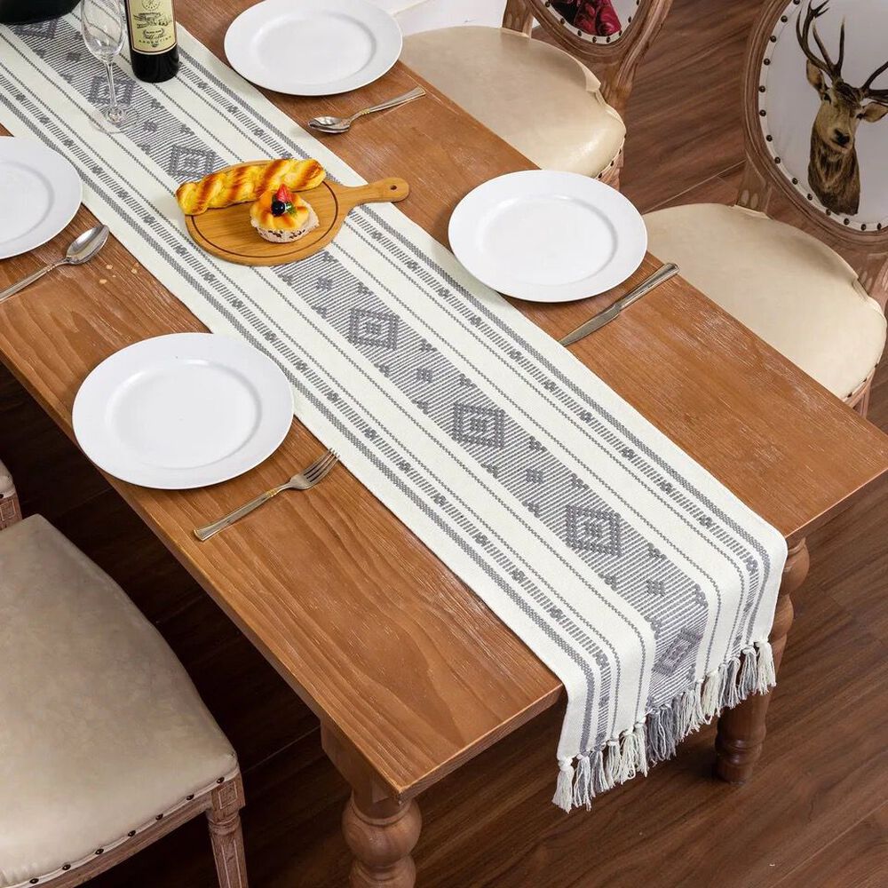 Camino De Mesa Tejido image number 2.0