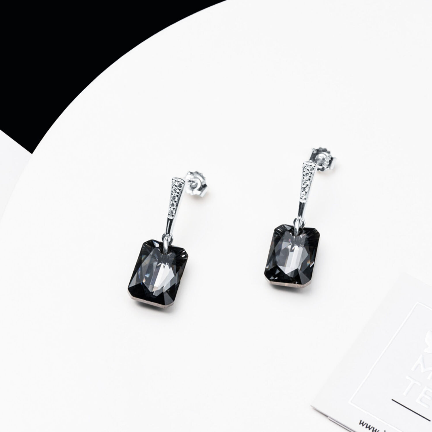 Aros Estefania Plata Italiana 925 Y Cristales Genuinos Silver Night image number 1.0