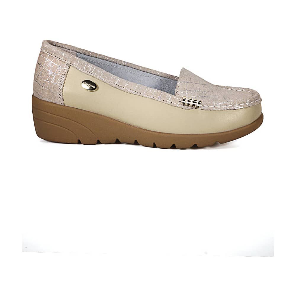 Mocas&iacute;n Cuero Eliette Beige image number 1.0