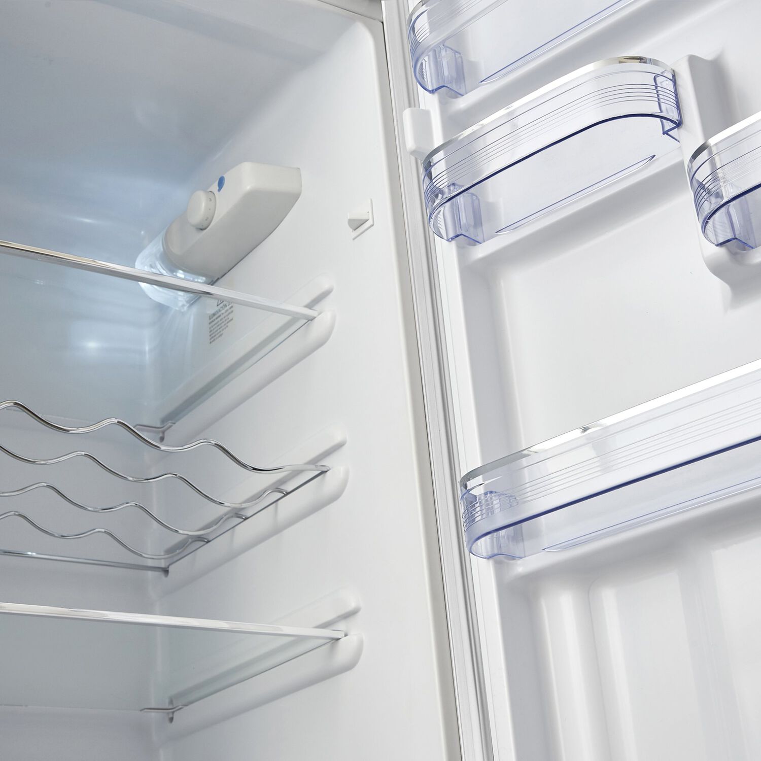 Refrigerador Retro Frio Directo 204 Lts Lrt-210dfrr Rojo image number 6.0
