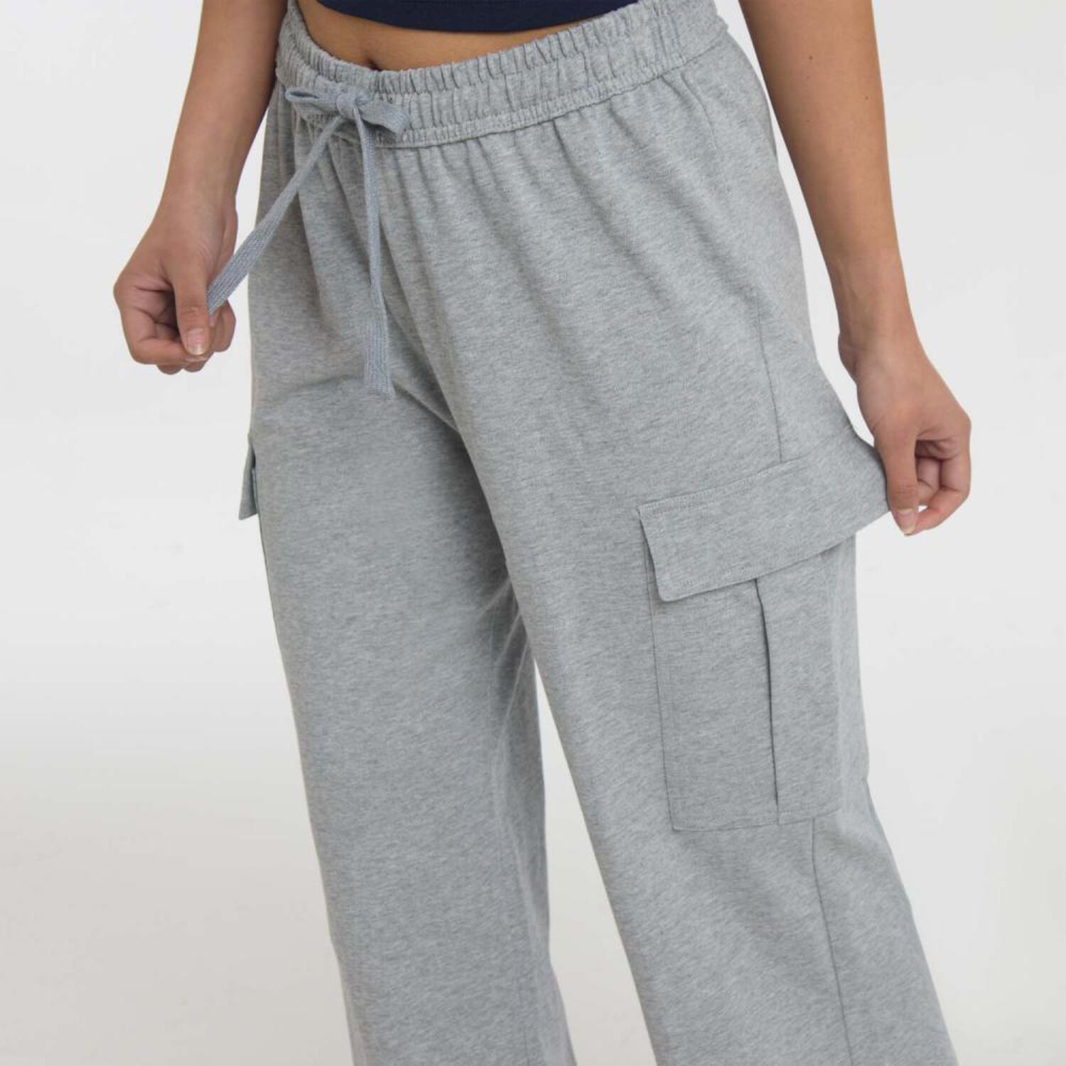 Pantal&oacute;n De Buzo Tiro Medio Cargo Mujer Freedom image number 4.0