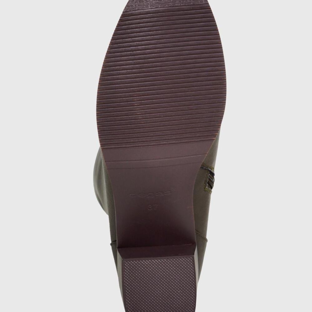 Bota Cuero Irupe Taupe image number 6.0