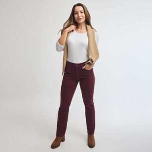 Pantal&oacute;n Tiro Medio Regular Mujer Geeps