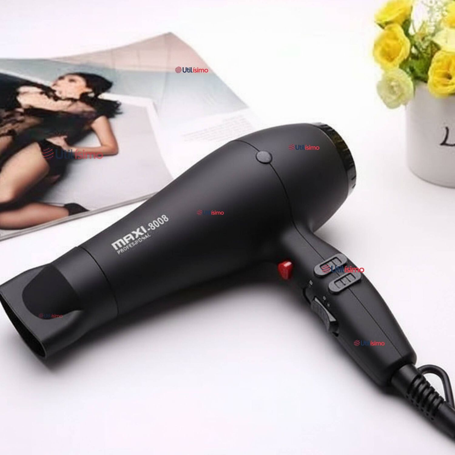 Secador De Pelo Cabello Premium Profesional 3000w Maxi-8008 Color Negro image number 0.0