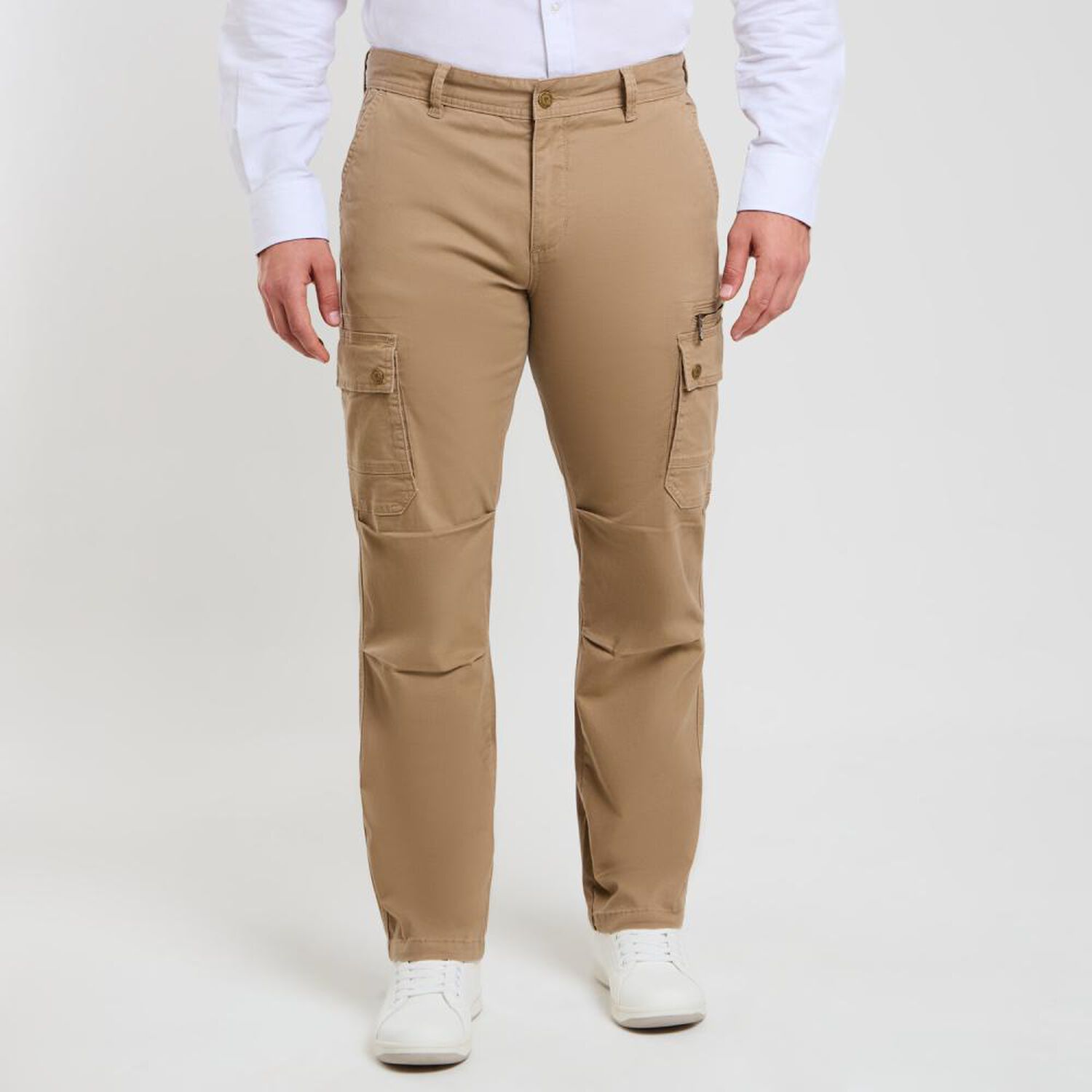 Pantal&oacute;n Liso Tiro Medio Regular Hombre Peroe image number 0.0