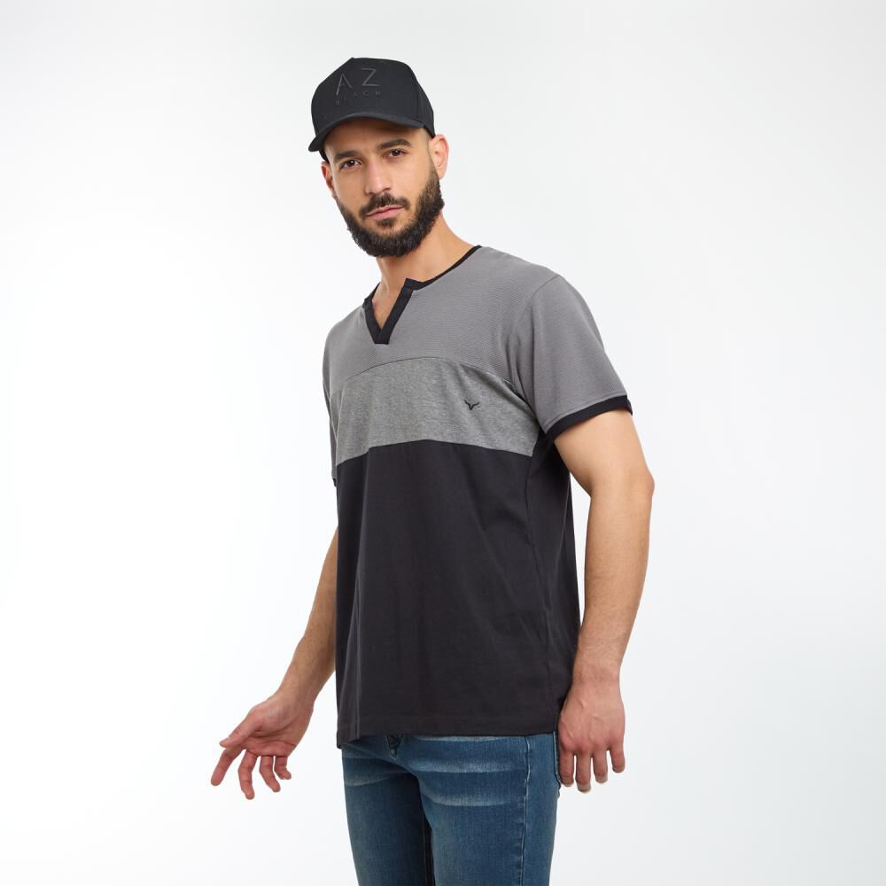 Polera Regular Manga Corta Cuello V Hombre Az Black image number 2.0