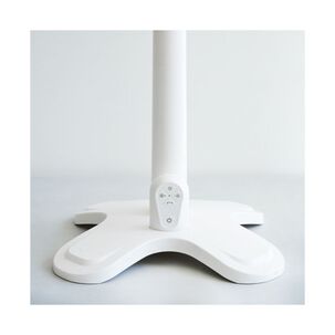 Ventilador Pedestal Plástico Usb Con Control Remoto Y Timer Blanco