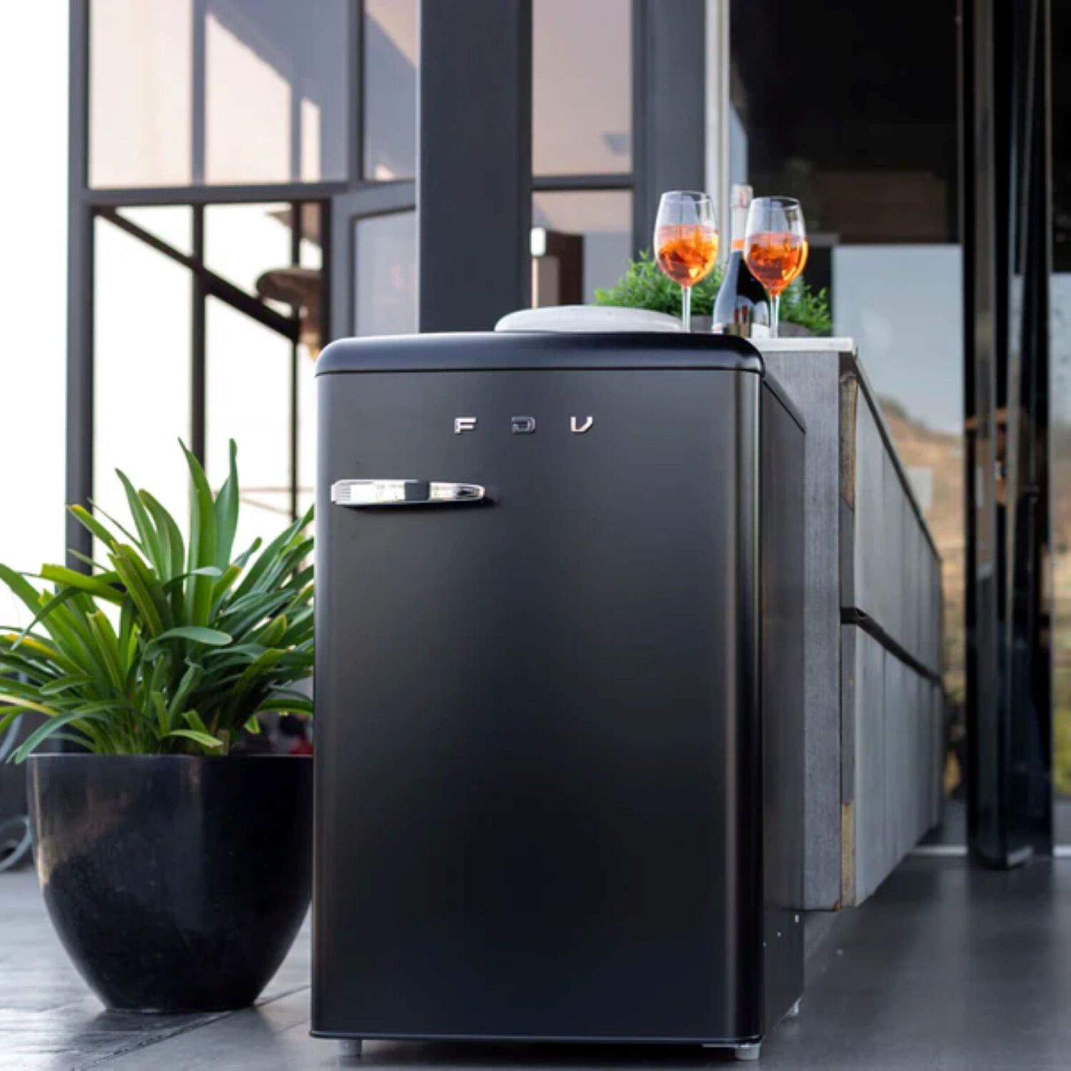 Frigobar Tundra Negro Mate 112l Fdv image number 3.0