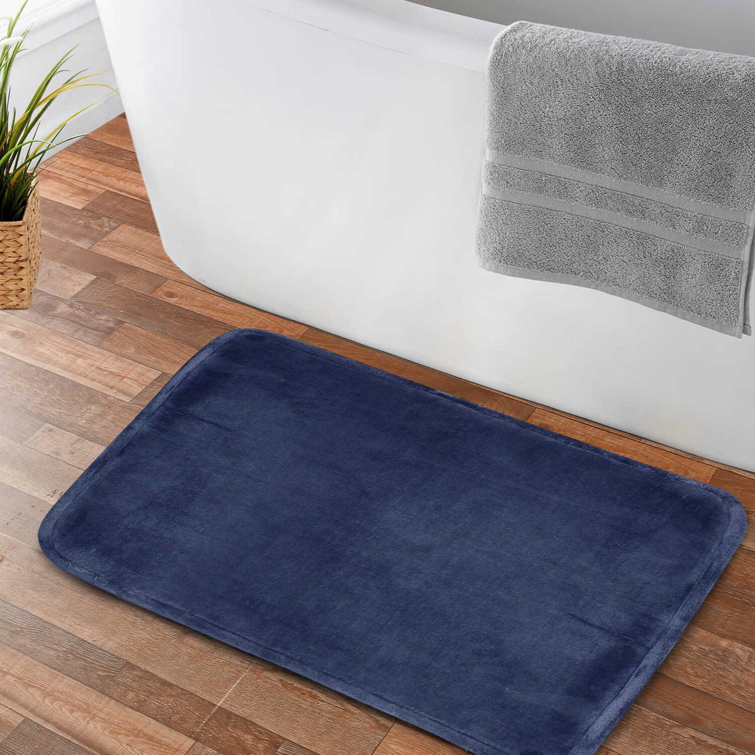 Alfombra De Ba&ntilde;o Nautica Home Flannel 40x60cm Antideslizante Azul Marino image number 1.0