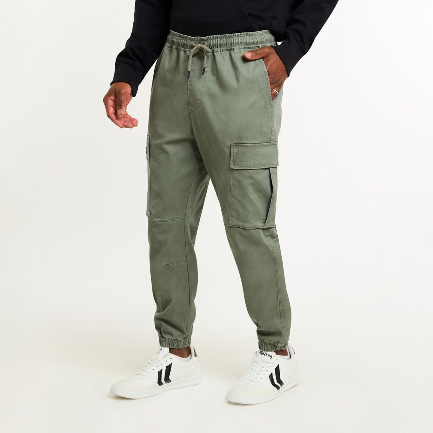 Pantal&oacute;n Tiro Medio Cargo Hombre Rolly Go image number 2.0
