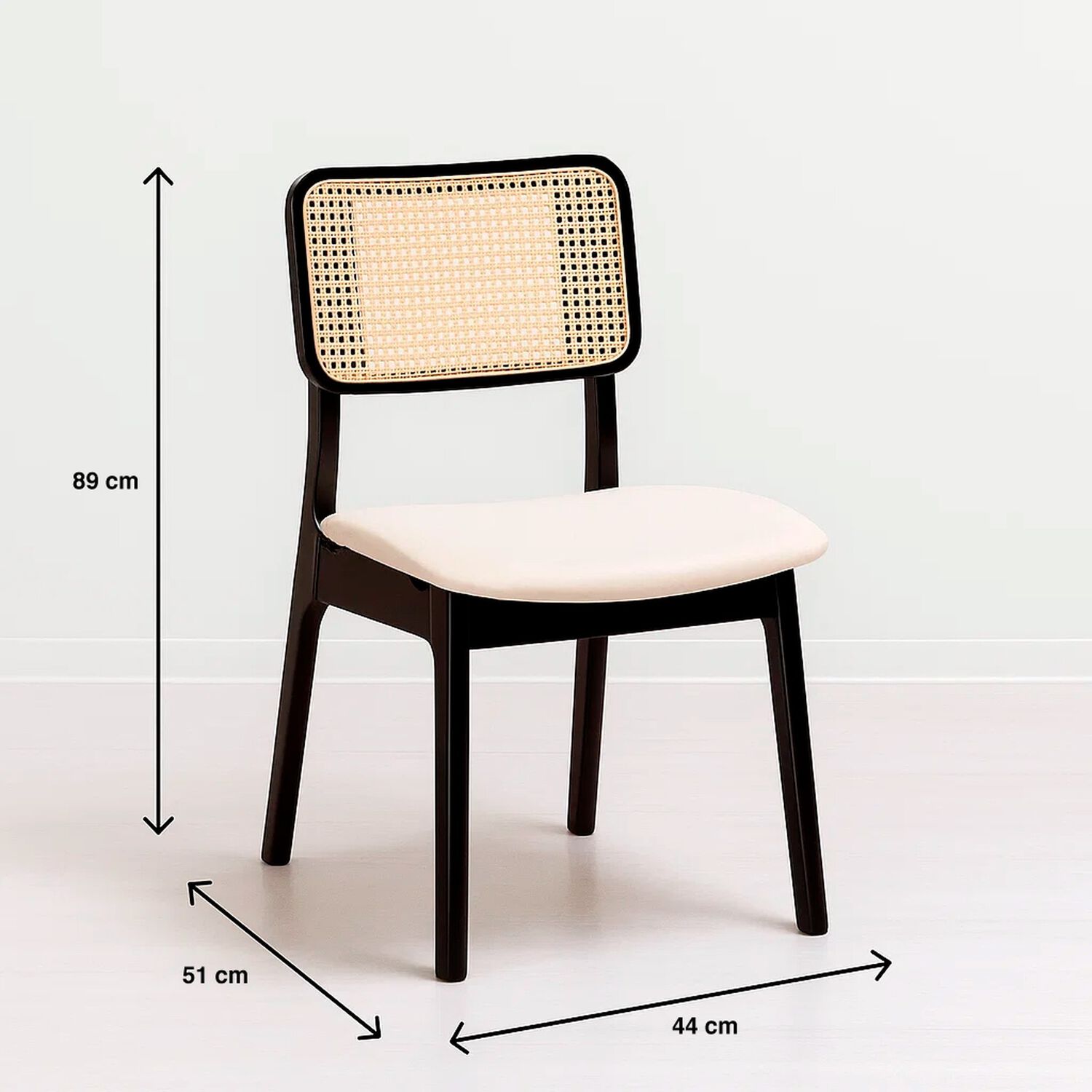 Silla De Comedor Con Respaldo De Rat&aacute;n Y Asiento Tapizado - Beige image number 3.0