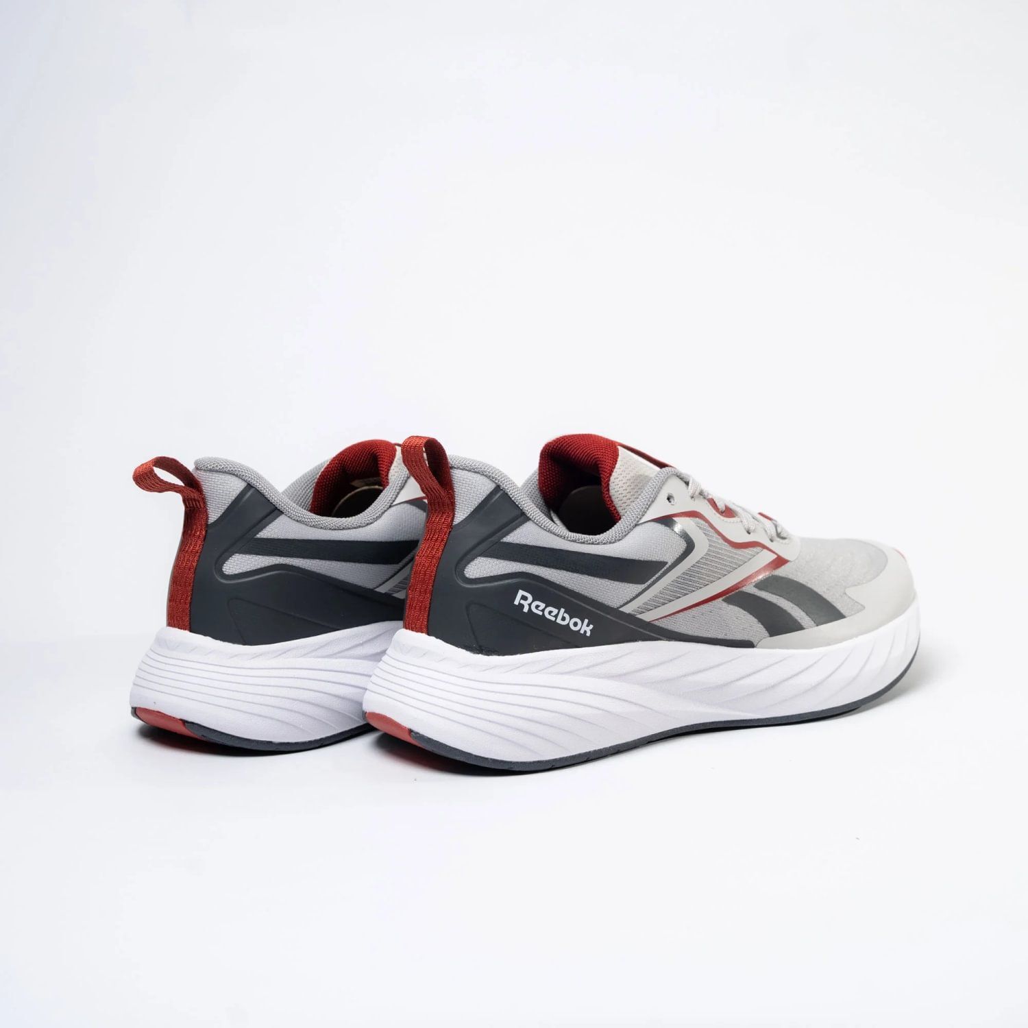 Zapatilla Reebok Verse Hombre Gris image number 2.0