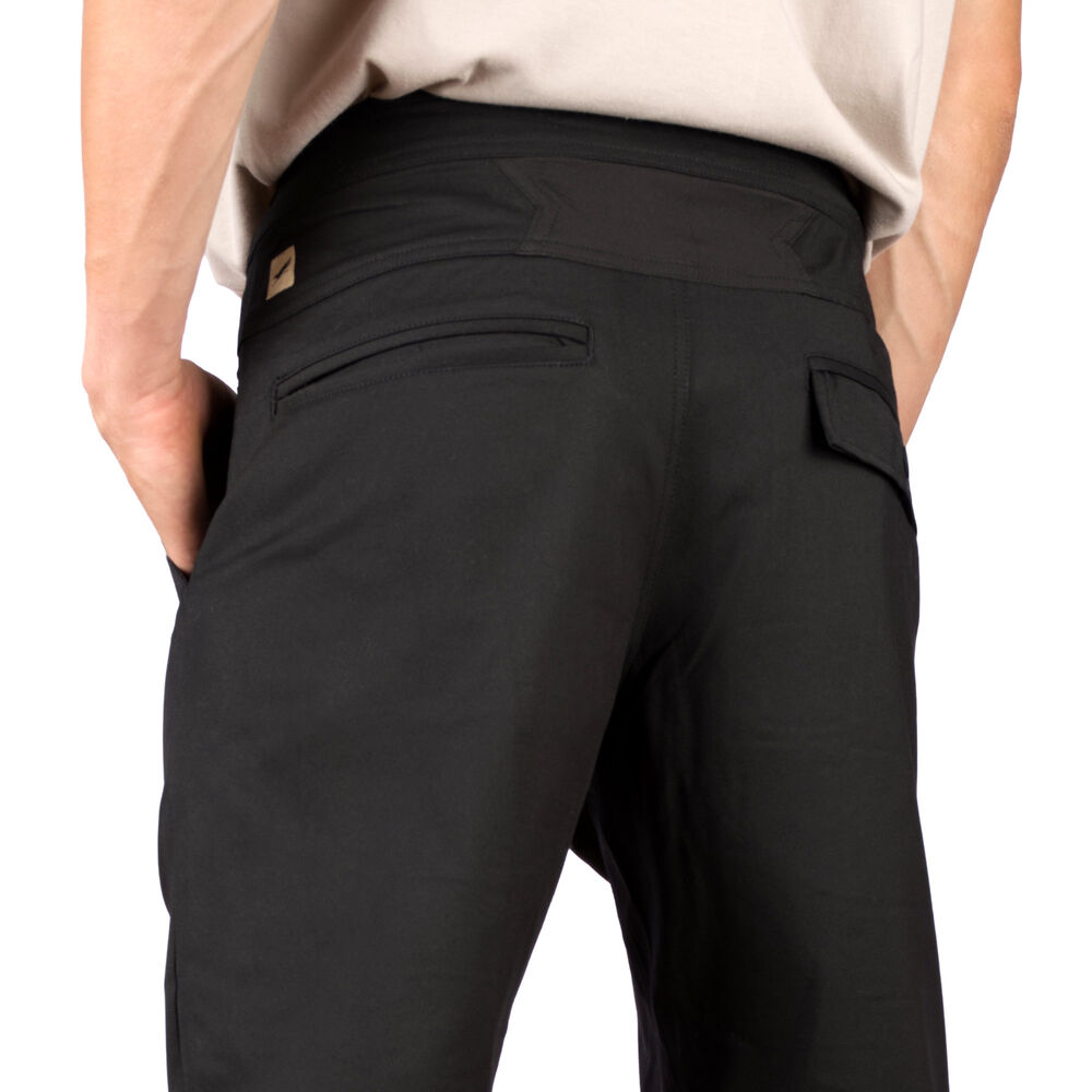 Pantal&oacute;n Traveller Negro Hombre Falcone image number 5.0