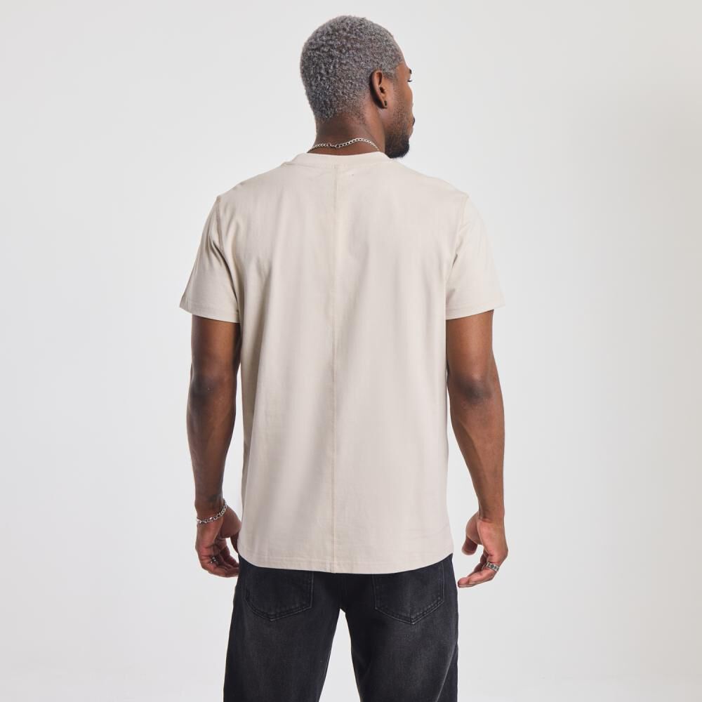 Polera Lisa Slim Manga Corta Cuello Redondo Hombre Rolly Go image number 3.0