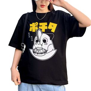 Polera Estampada Chainsawman Pochita Comiendo Anime