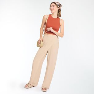 Pantal&oacute;n Con Capa Y Amarras Tiro Medio Regular Mujer Freedom