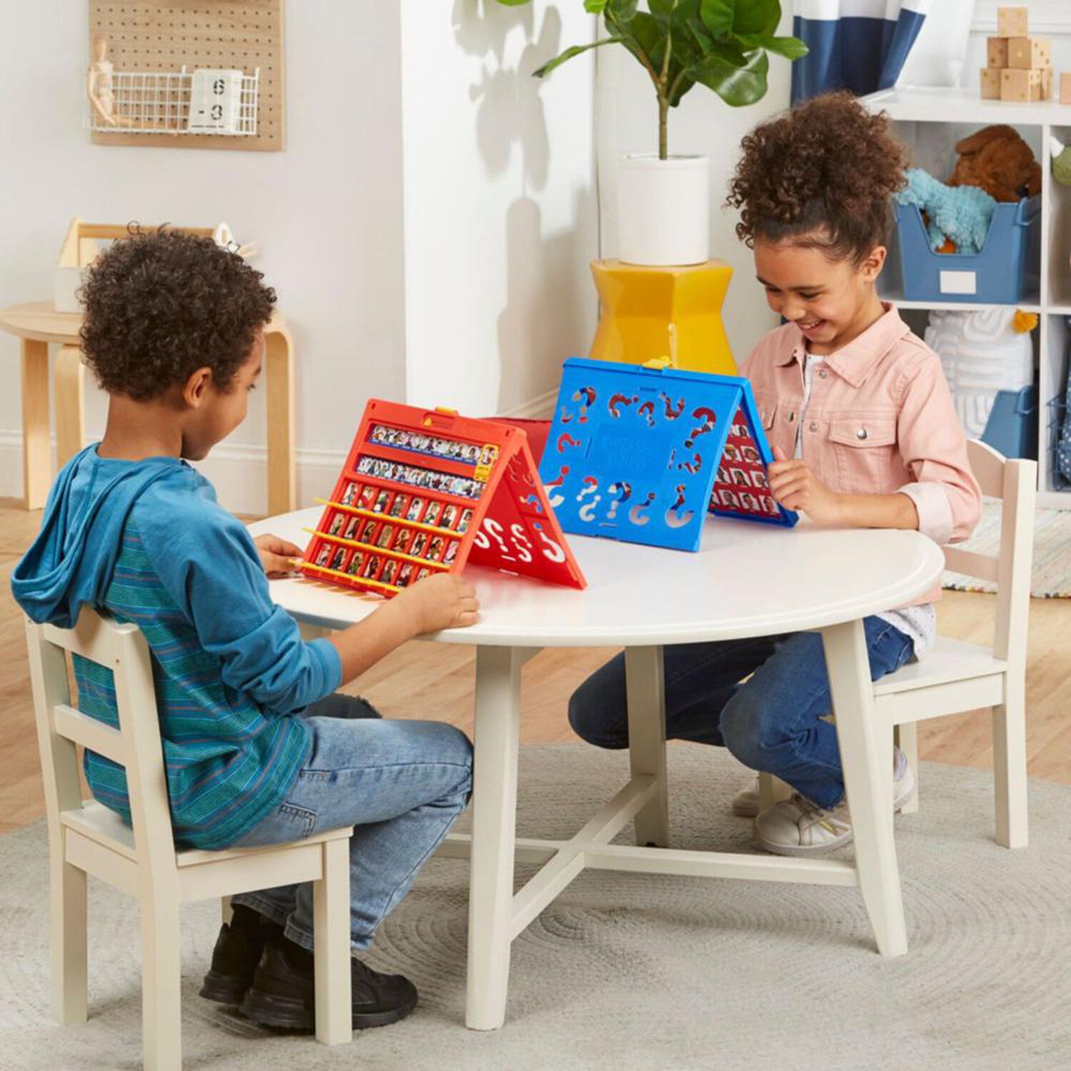 Juego De Mesa Hasbro Gaming Adivina Qui&eacute;n image number 13.0