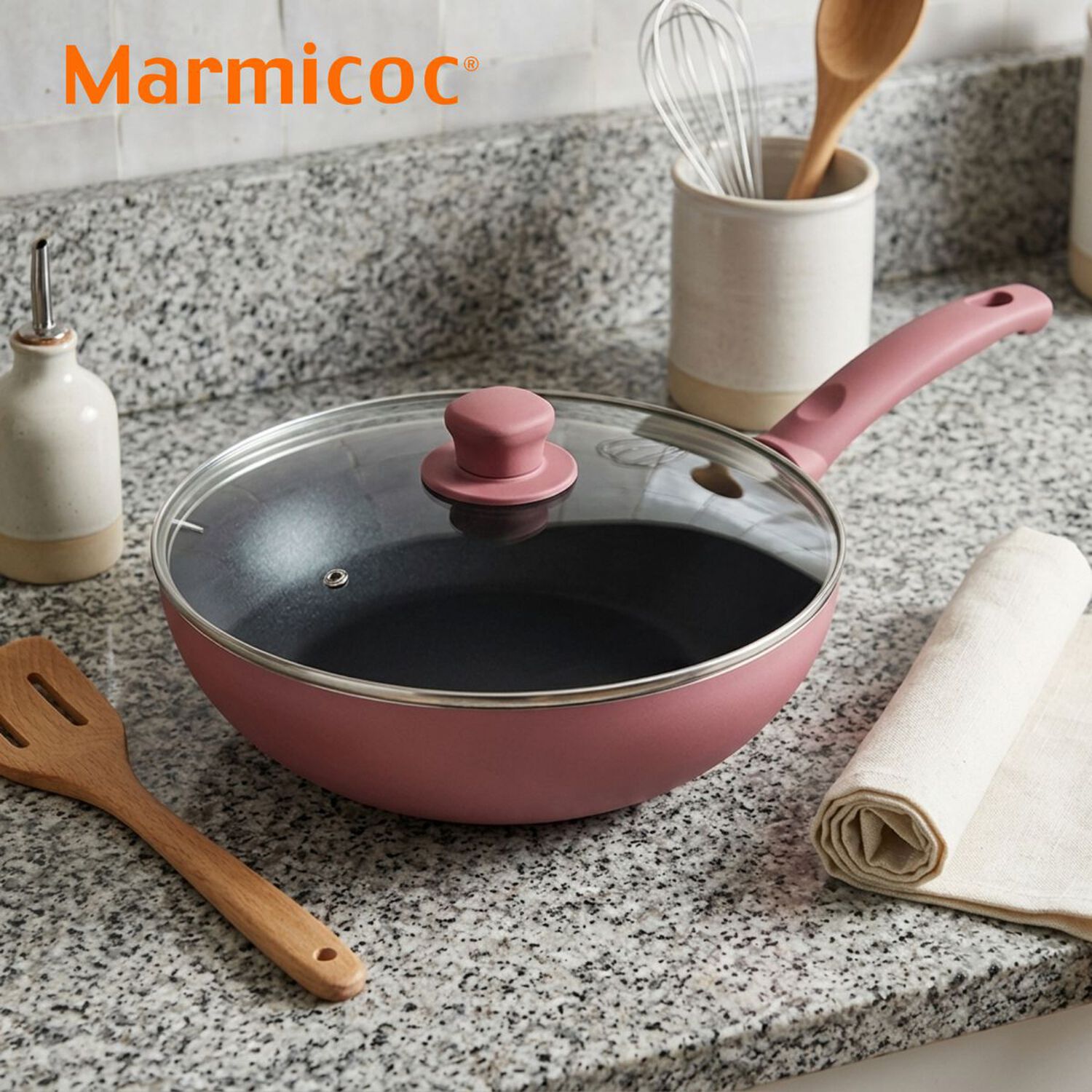 Wok Antiadherente Con Tapa 28 Cm 3,5 Litros Modelo Spring Marma Marmicoc Color Granate image number 3.0