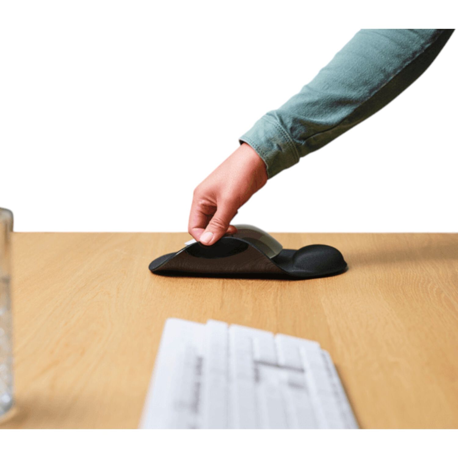Mousepad Ergon&oacute;mico Con Apoya Mu&ntilde;ecas Gel Trust Bigfoot image number 5.0