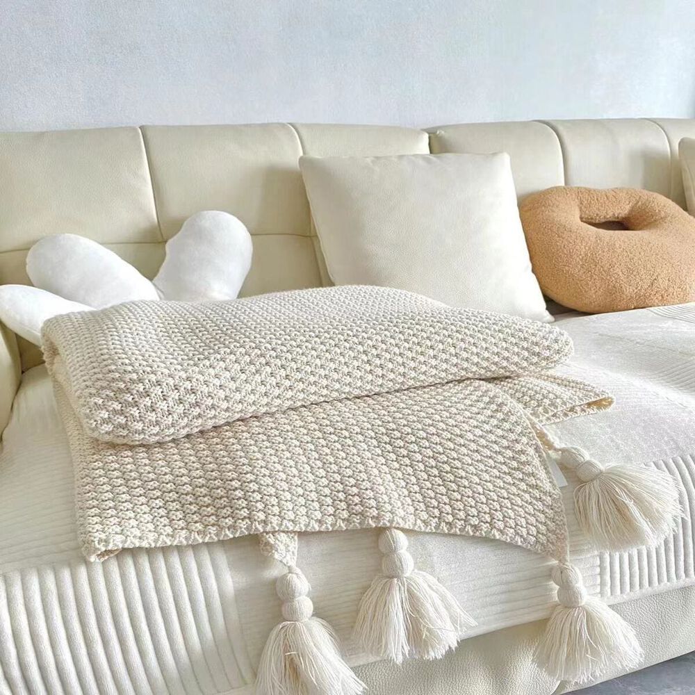 Manta Nordica Con Borlas Tejida Decorativa 130cm X 190cm Color Amarillo image number 3.0