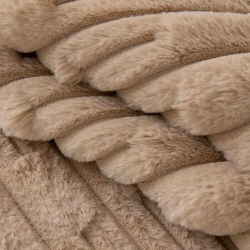 Set Piecera Premium + 2 Fundas Coj&iacute;n Caf&eacute; image number 2.0