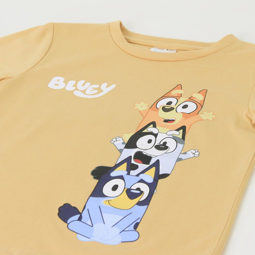 Polera Manga Larga Ni&ntilde;o Jugando Amarillo Friends & Bluey image number 2.0