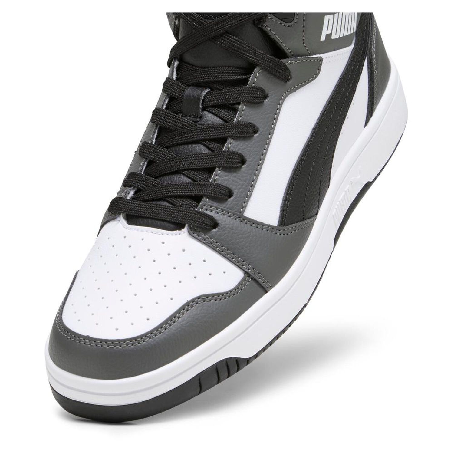 Zapatilla Urbana Hombre Puma Rebound V6 Negro/gris image number 3.0