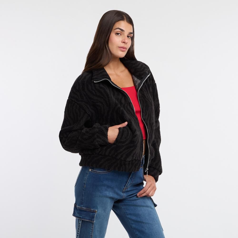 Polerón Chiporro Estampado Regular Cuello Alto Mujer Rolly Go image number 2.0