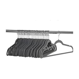 Pack 50 Colgadores Ganchos Ropa Negro Antideslizante Flocado