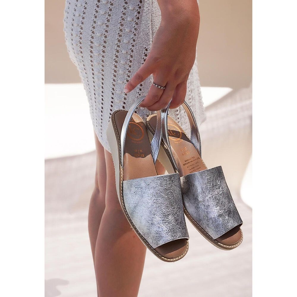 Sandalia Cuero Anika Plateado image number 6.0