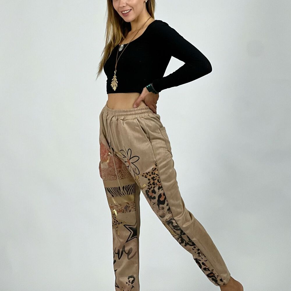 Jogger Gamuza Print Estrellas Y Flores Smile image number 8.0