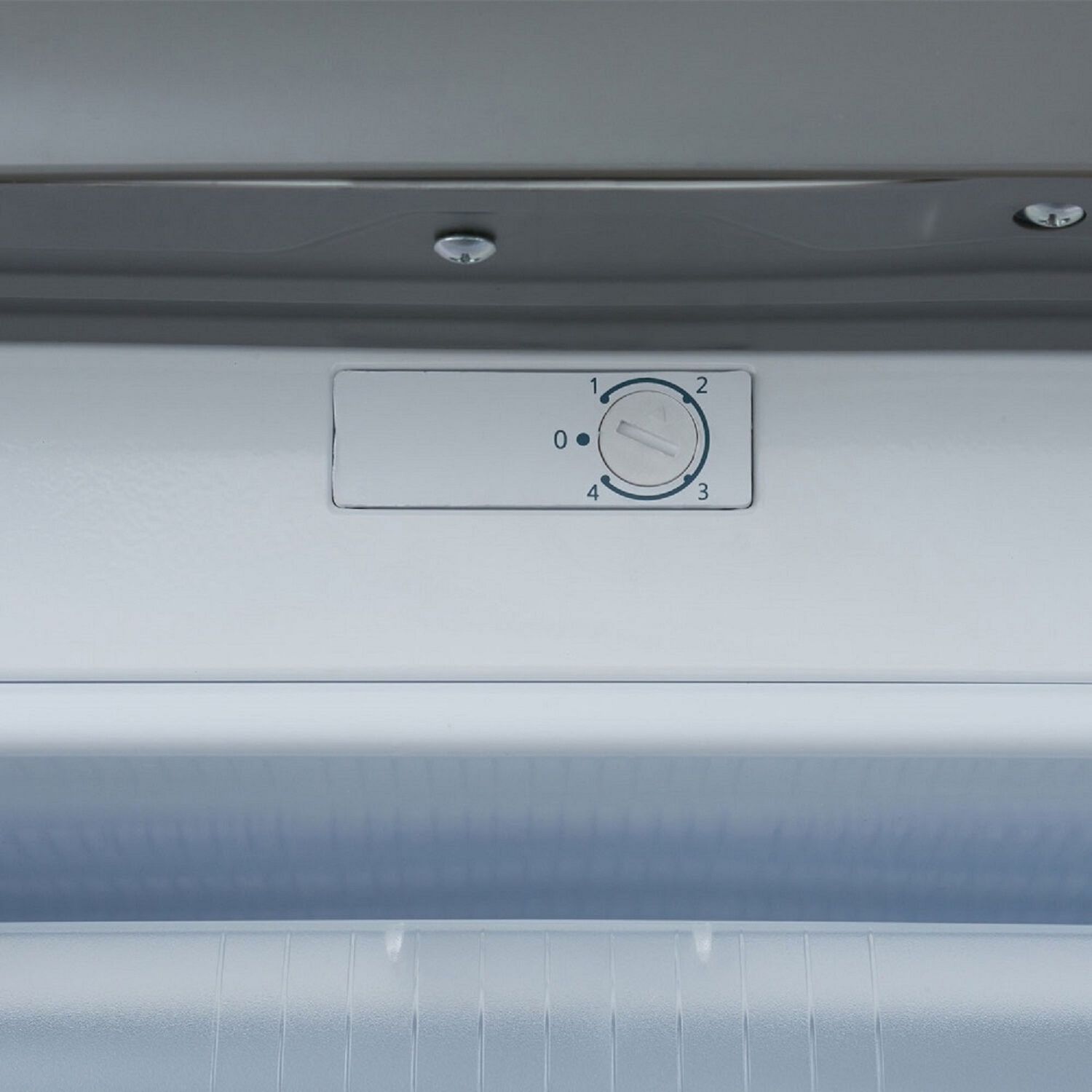 Freezer Vertical Frio Directo 85 Lts Lfv-100i Inox image number 6.0