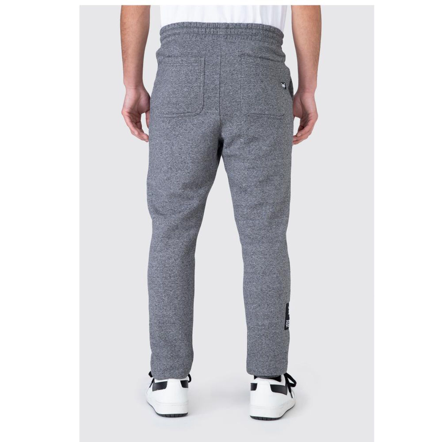 Jogger Liso Pretina El&aacute;sticada Tiro Medio Regular Hombre Zoo York image number 3.0