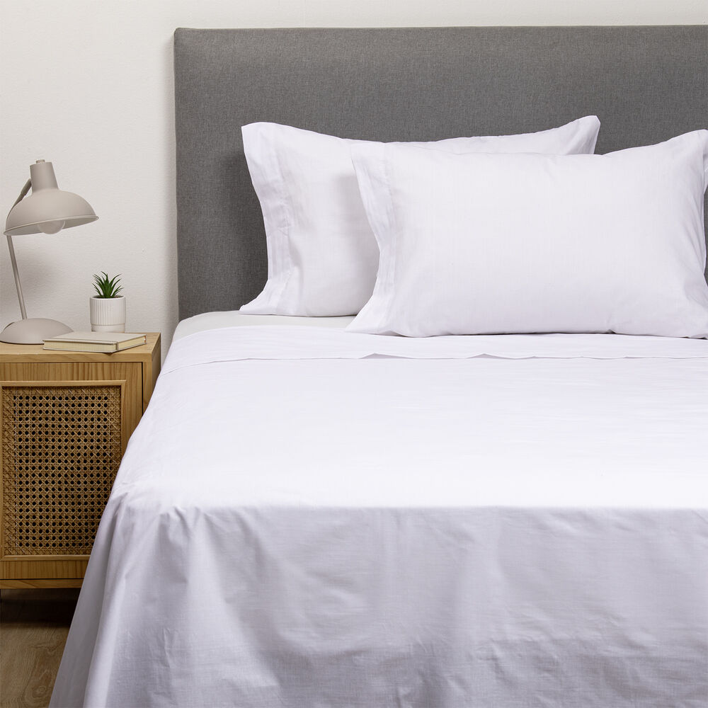 Pack 2 Sabanas Unicolor Arthome Azul + Blanca King 144 Hilos image number 1.0