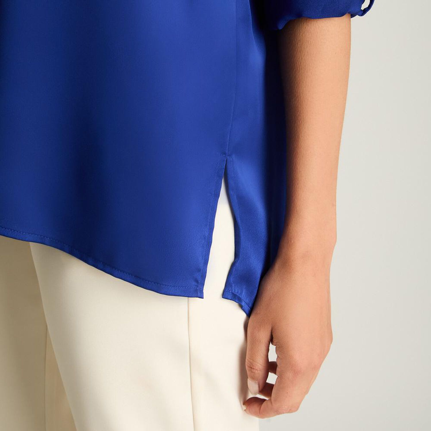 Blusa Con Botones Manga Larga Cuello Camisero Mujer Lorenzo Di Pontti image number 3.0