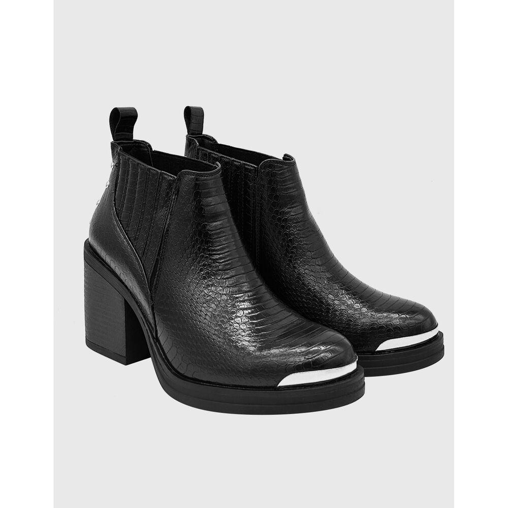 Botin Para Mujer Elasticado Con Taco Negro image number 2.0