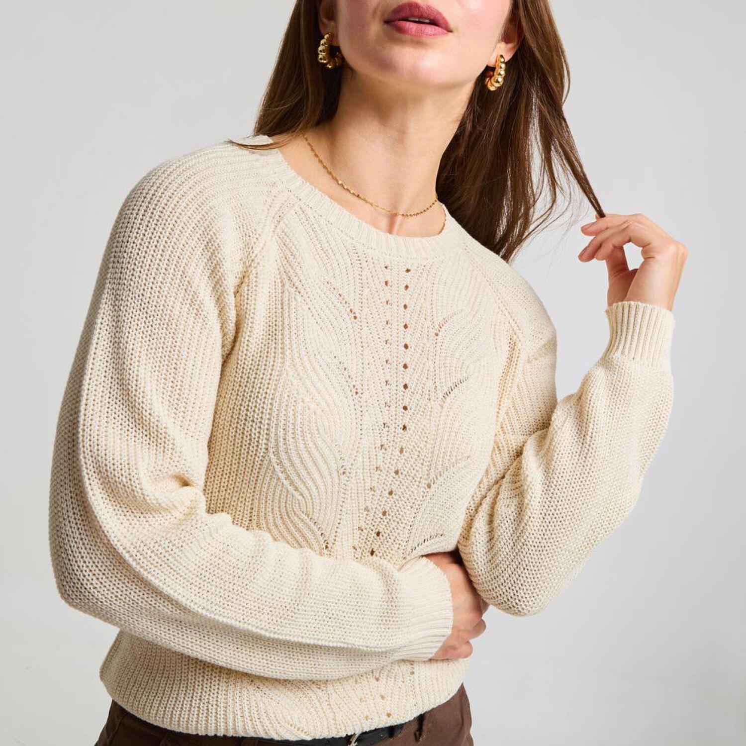 Sweater B&aacute;sico Trenzado Manga Larga Cuello Redondo Mujer Geeps image number 4.0