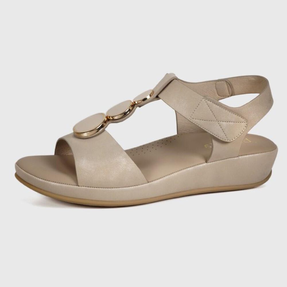 Sandalia Gladia Beige image number 1.0