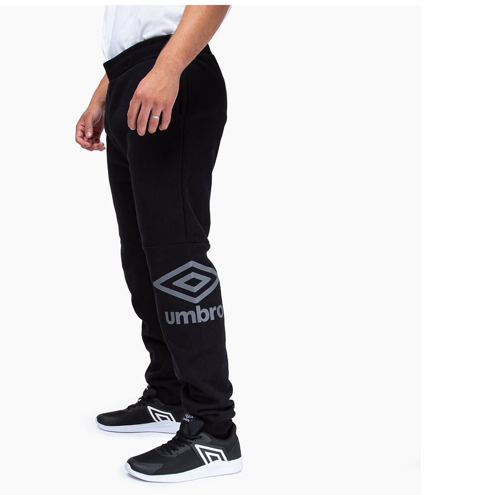 Pantalón Buzo Hombre Umbro image number 2.0