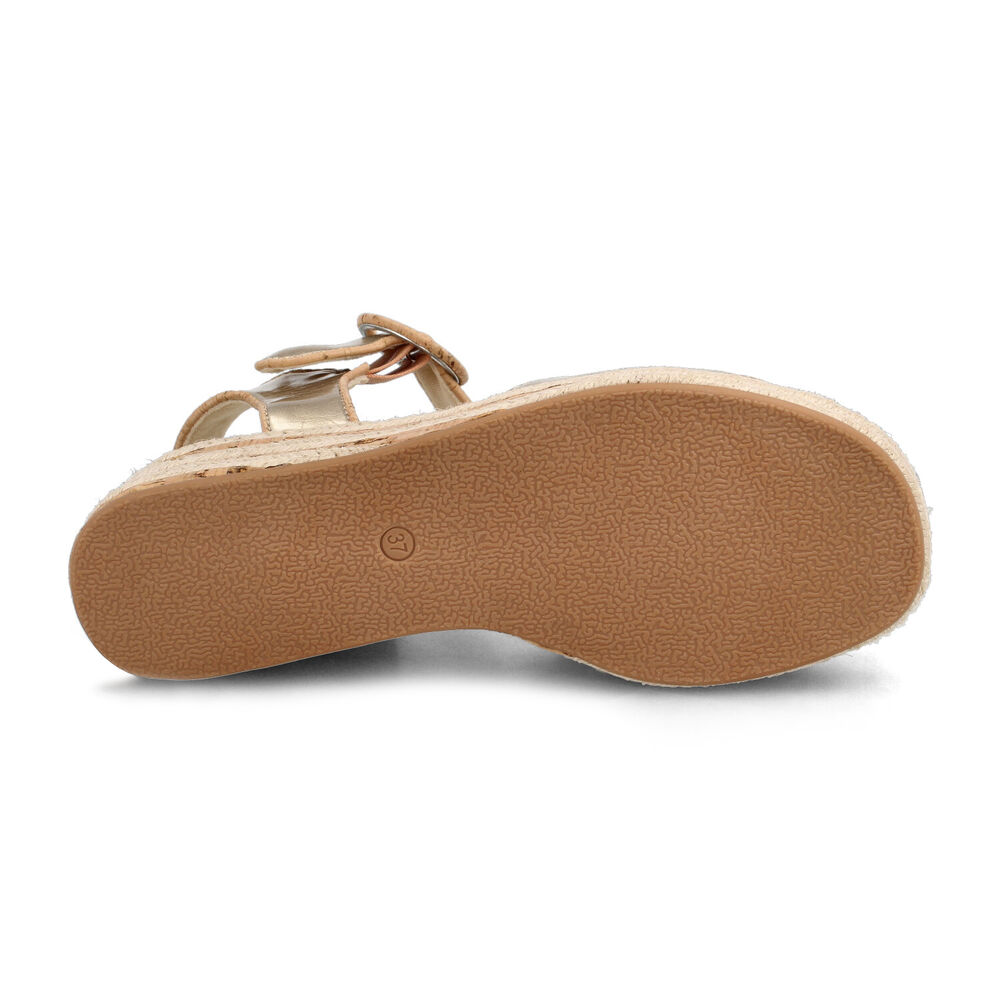Sandalia Mujer Bata Cordelia Dorado image number 4.0