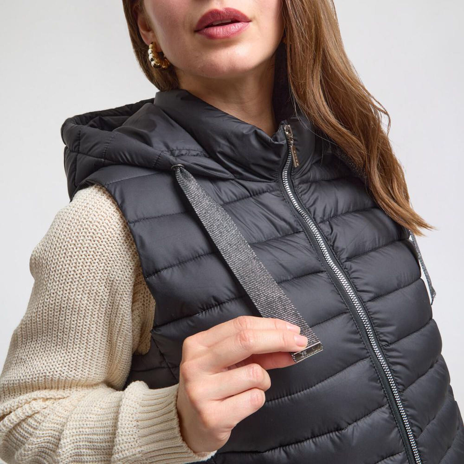 Parka Cord&oacute;n Con Brillos Sin Manga Cuello Alto Mujer Geeps image number 4.0