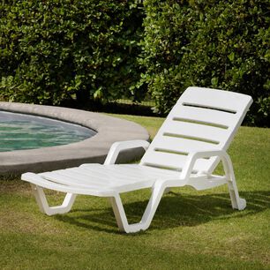 Reposera Camastro Reclinable De Resina Modelo Cabo Blanco Marca Reyplast Color Blanco