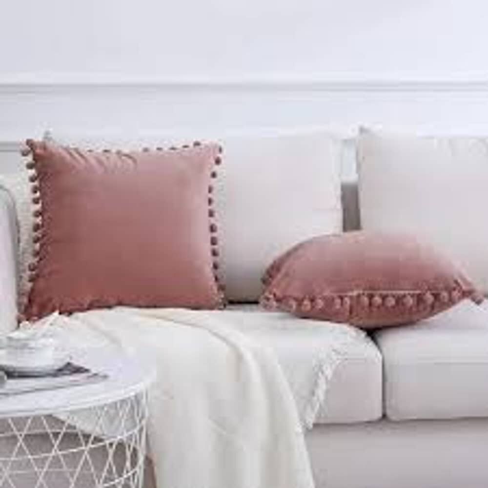 Set De 2 Cojines De Terciopelo Con Pompones image number 2.0