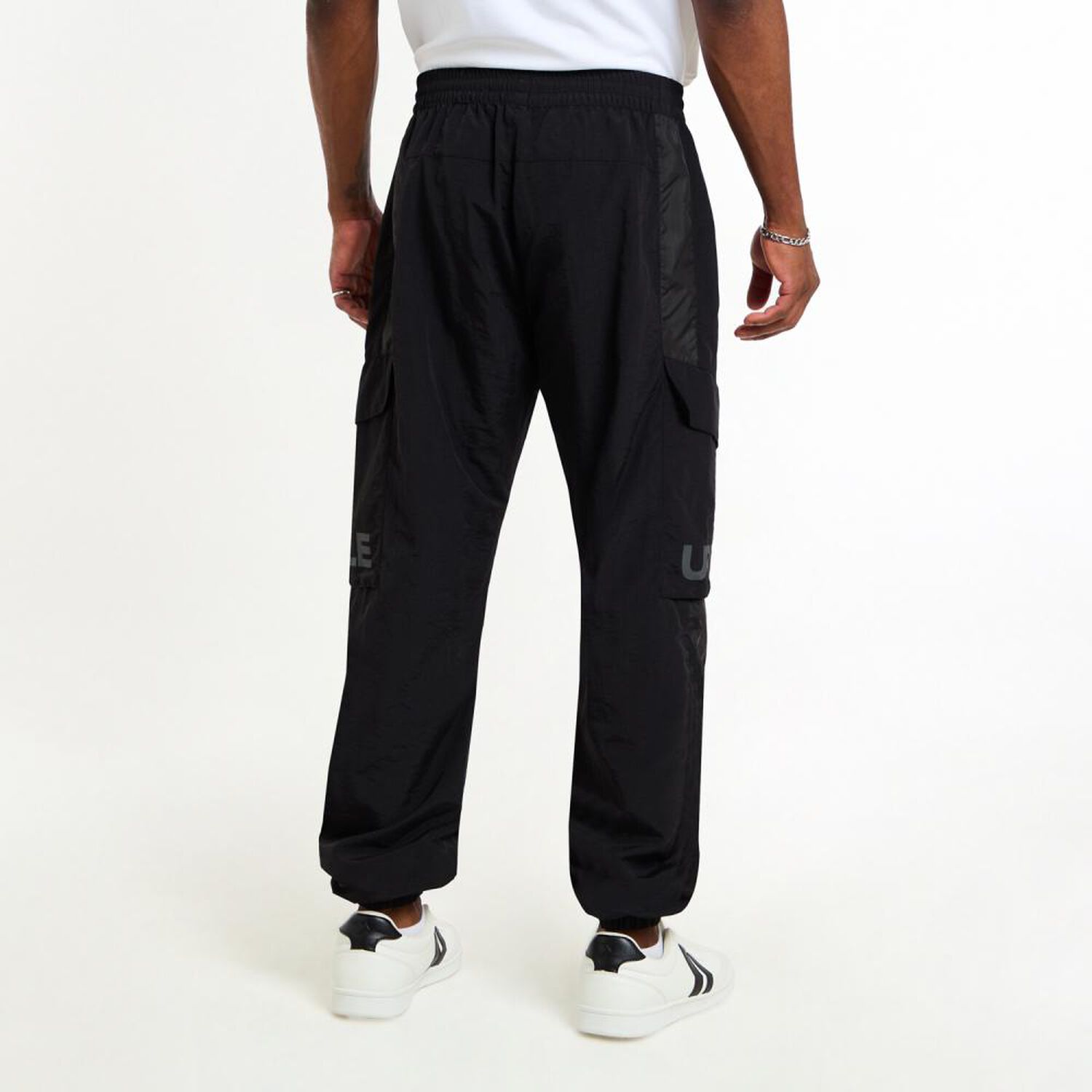 Pantal&oacute;n Tiro Medio Regular Hombre Rolly Go image number 3.0